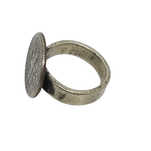 VINTAGE 1973 DIME RING WITH PEWTER BAND SIZE 7 - Picture 6 of 7